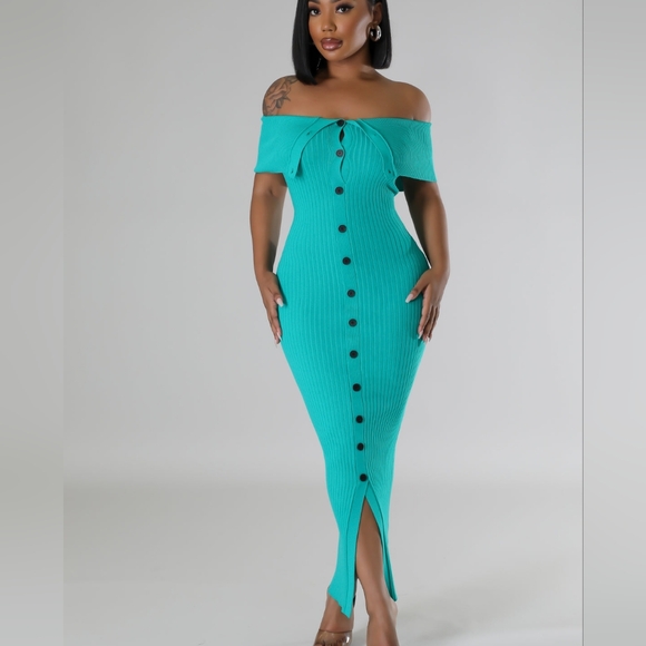 Elegant Off-Shoulder Teal Dress - Picture 2 of 4